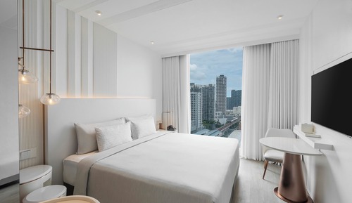 The Innside Corner Room