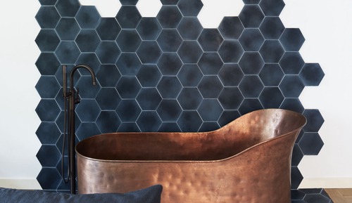 Habitación romántica, bañera, vistas a la montaña