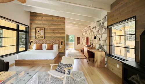 Habitación superior, chimenea, vistas al río