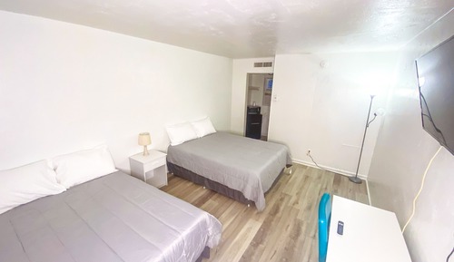 Suite estudio Signature, vistas a la piscina