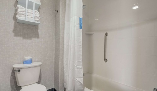 Habitación, 1 cama de matrimonio grande, accesible para personas con discapacidad, bañera