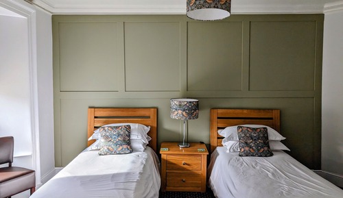 Habitación con 2 camas individuales