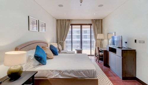 ONE BEDROOM (RAS506)