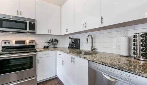 Apartamento de lujo, 1 cama de matrimonio con sofá cama