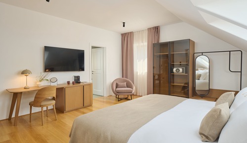 Habitación superior con 1 cama doble o 2 individuales