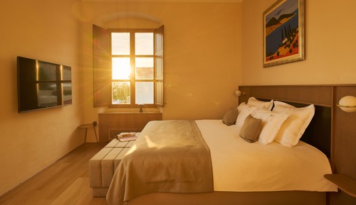 Habitación Premium con 1 cama doble o 2 individuales