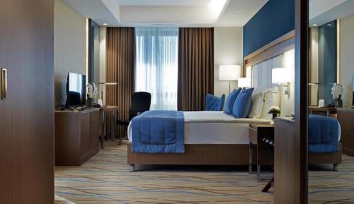 Grand Deluxe French Room