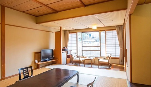 Habitación tradicional (10 tatami mats, Half Board, River)