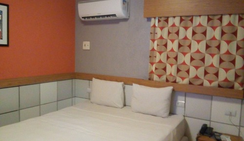 Habitación estándar con 1 cama doble o 2 individuales, 1 habitación