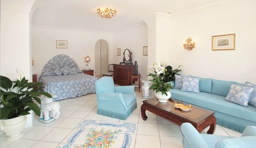 Junior Suite Deluxe, terraza con vistas al mar