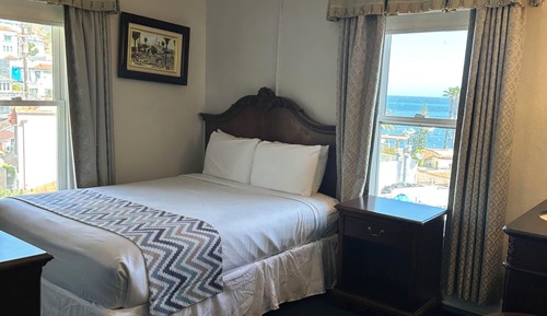 Habitación Premium doble, 1 cama de matrimonio, vistas parciales al mar (1 Queen- Ocean View)