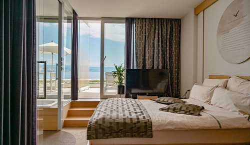 Habitación doble, vistas al mar (Small)