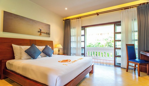 Habitación Premier con 1 cama doble o 2 individuales, vistas al jardín