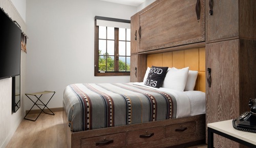 Habitación, 1 cama de matrimonio grande (Mobility/Hearing Access, Roll-in Shwr)