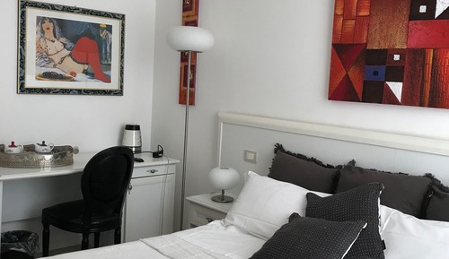 Habitación con 1 cama doble o 2 individuales, balcón, vistas al mar