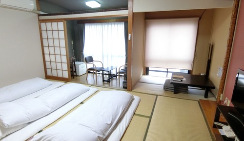 Habitación básica, baño privado (Japanese Room, with Bath/Shower Room)