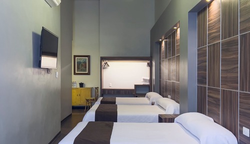 Habitacion Confort - Family Room