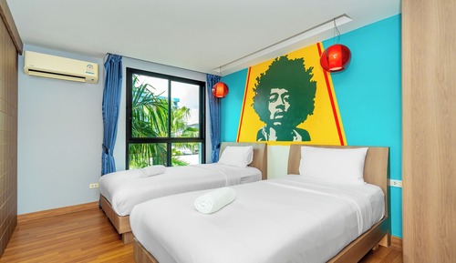 Habitación Deluxe con 2 camas individuales, balcón