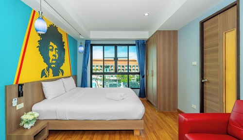 Superior Double Room with Buddha View