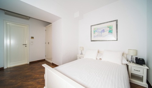 Apartamento, 2 habitaciones, vistas a la piscina, planta baja