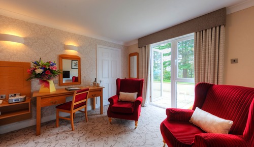 Habitación con 2 camas individuales, vistas al jardín
