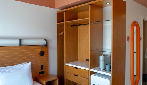 Habitación, 1 cama doble, balcón, vistas a la piscina