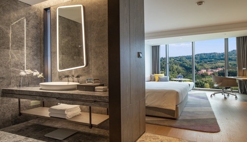Habitación estándar, 1 cama de matrimonio grande, vistas a la montaña