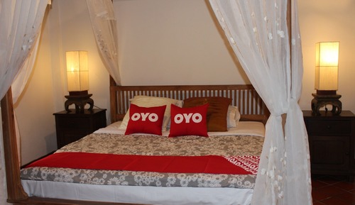 Habitación Deluxe doble, acceso a la piscina