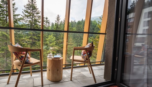 Habitación superior, vistas a la montaña