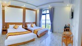 Deluxe Room, Multiple Beds