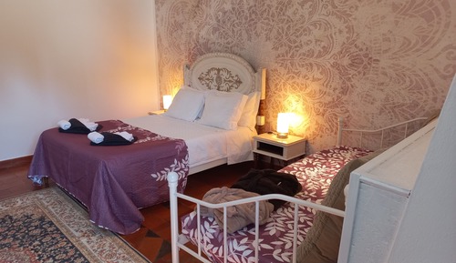 Habitación triple familiar, 1 cama de matrimonio, no fumadores, vistas a la ciudad