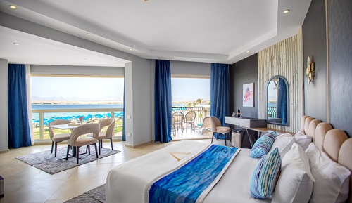 Panoramic Suite Sea View +16