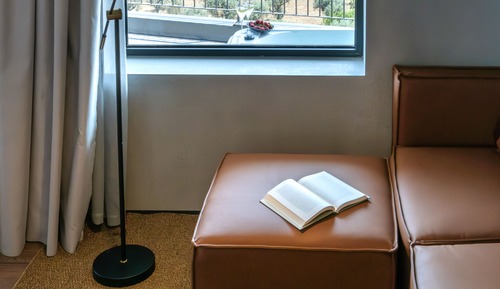 Suite with Balcony  and Exterior jetted tub with Mountain View