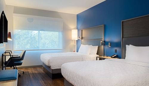 Habitación, 2 camas de matrimonio, accesible para personas con discapacidad, bañera