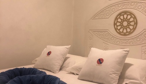 Suite de diseño, 1 cama doble, chimenea, en una planta alta