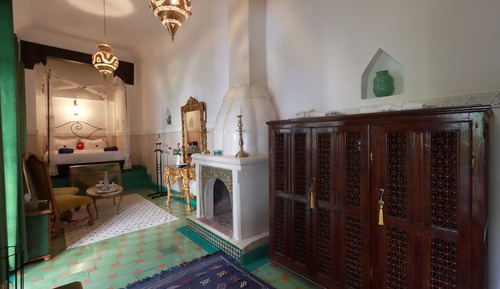 Suite romántica, 1 cama doble, chimenea, en una planta alta