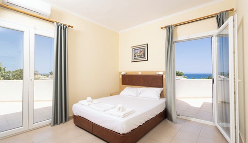 Habitación con 1 cama doble o 2 individuales, vistas al mar