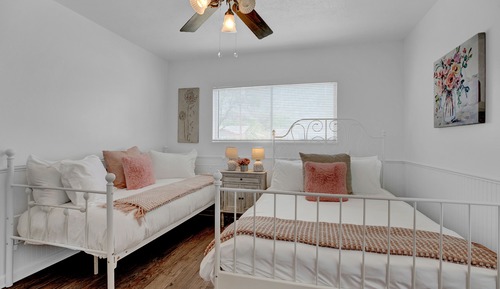 Casa, varias camas, patio