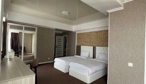 Habitación clásica con 2 camas individuales