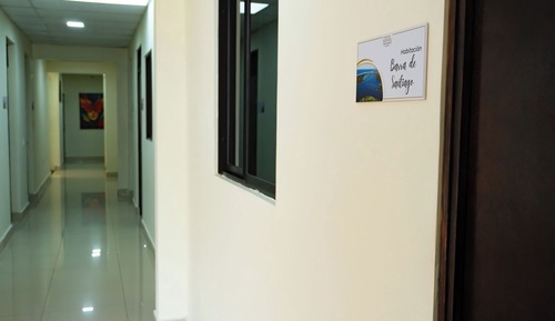 Habitación estándar con 1 cama doble o 2 individuales, no fumadores