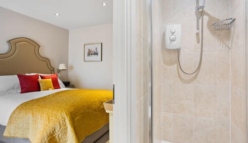 Habitación doble superior, baño privado (Double)