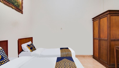 Habitación con 2 camas individuales