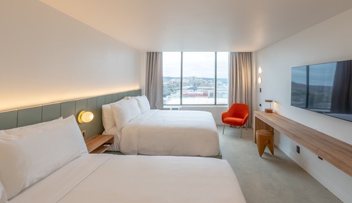 Deluxe Double Queen Room