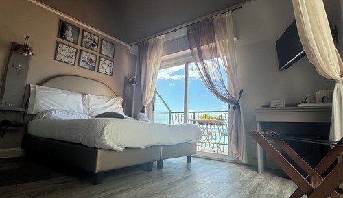 Deluxe Room, Sea View