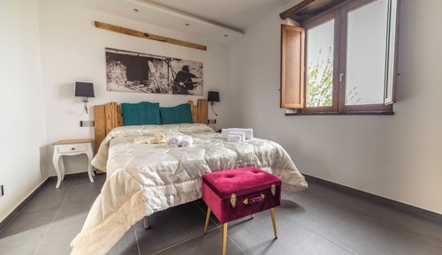 Habitación clásica doble, 1 cama de matrimonio grande, baño privado, vistas al mar