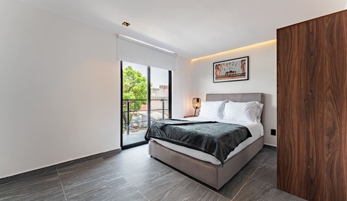 Suite, balcón