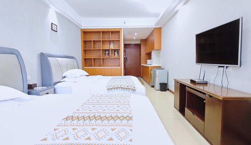 City Twin Room, 1 Bedroom, City View