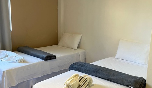 Habitación cuádruple básica, varias camas