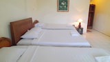 Basic Triple Room