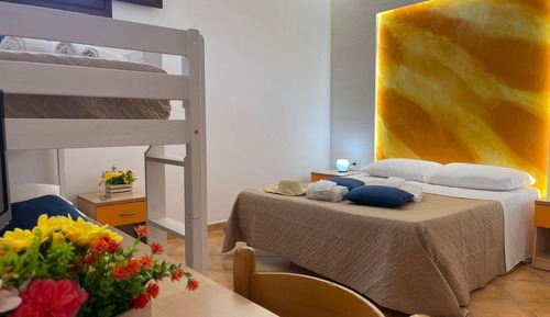Habitación cuádruple básica (Arancione)